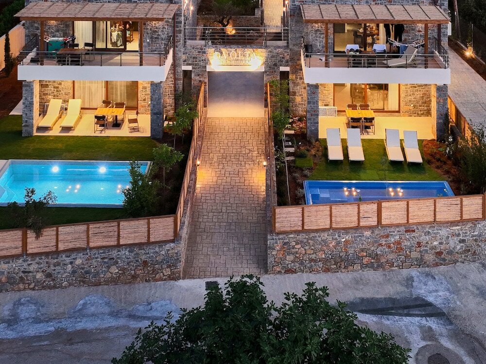 Фото Volta Suites and Villas