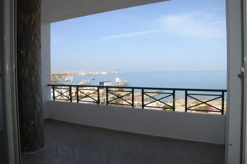 Гостиница Beautiful 3-bed Apartment in Hurghada в Хургаде