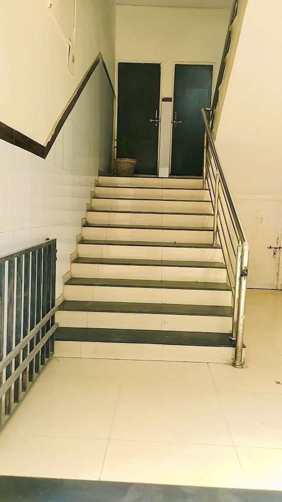 Фото Everest Hotel