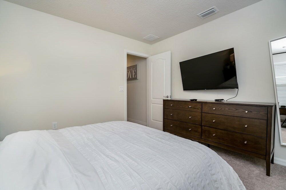 Фото 8 Bed 6 Ba Villa with Games, Pool & SPA