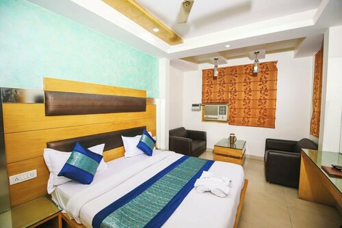 Revking at Khanna Residency