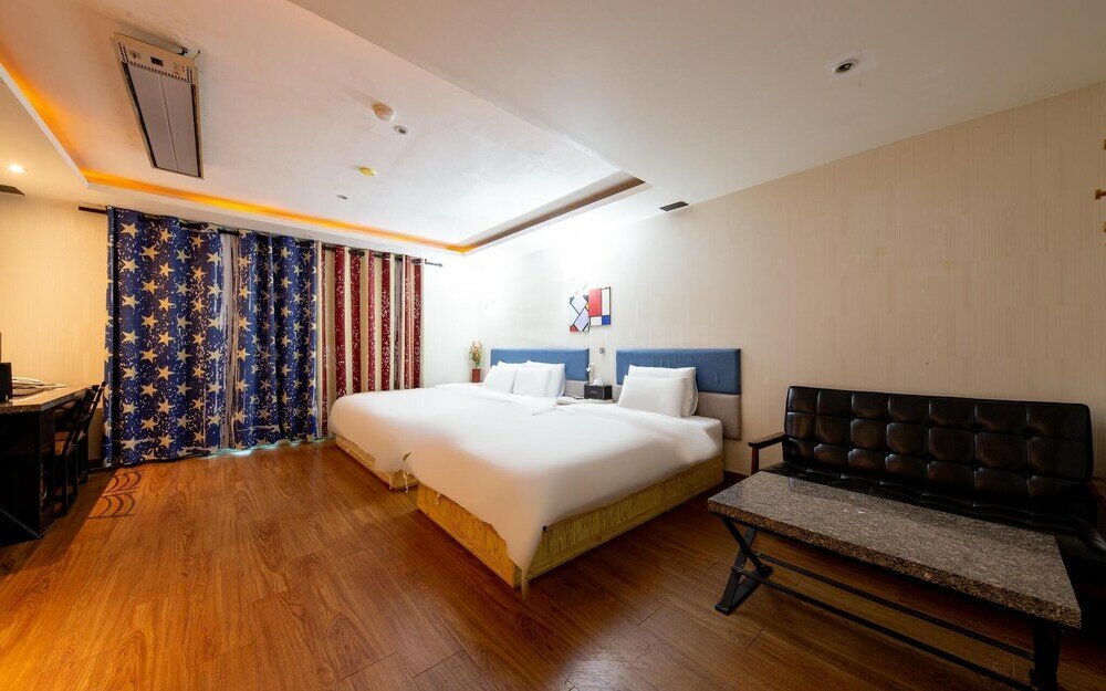 Фото Daejeon Yongjeon I