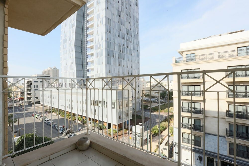 Фото AirTLV - Arlozorov Apartment's