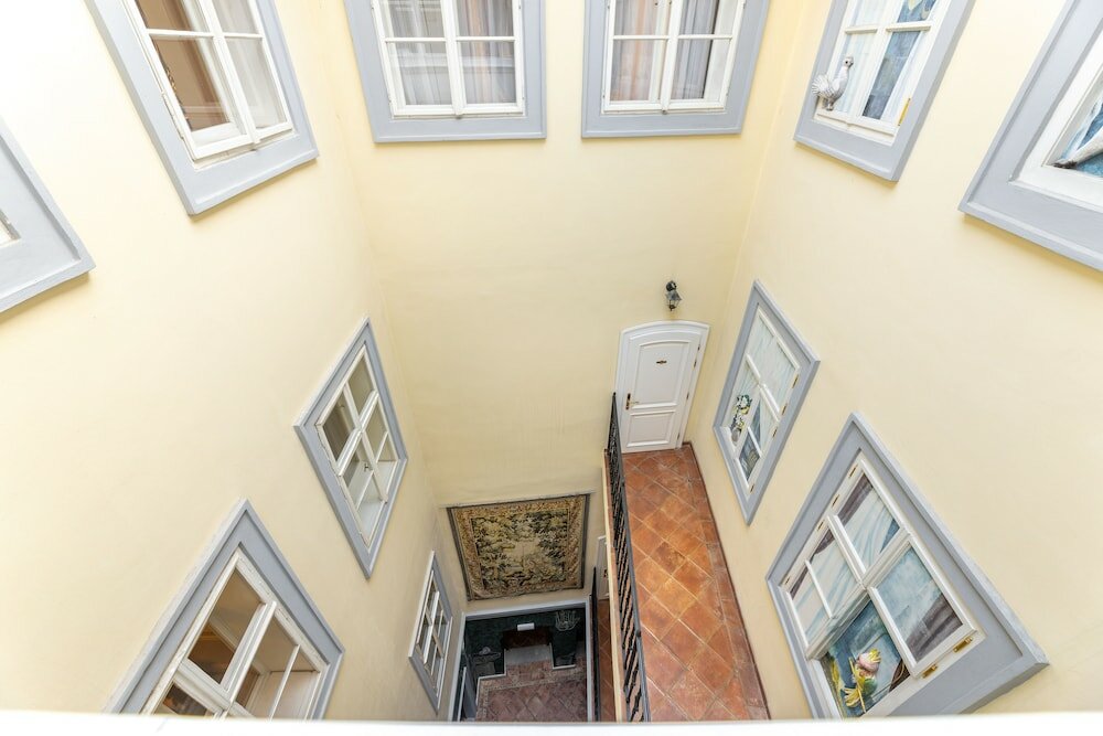 Фото Nosticova Apartments