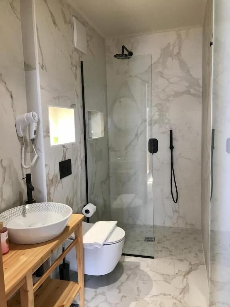 Фото Vasilikon Hotel