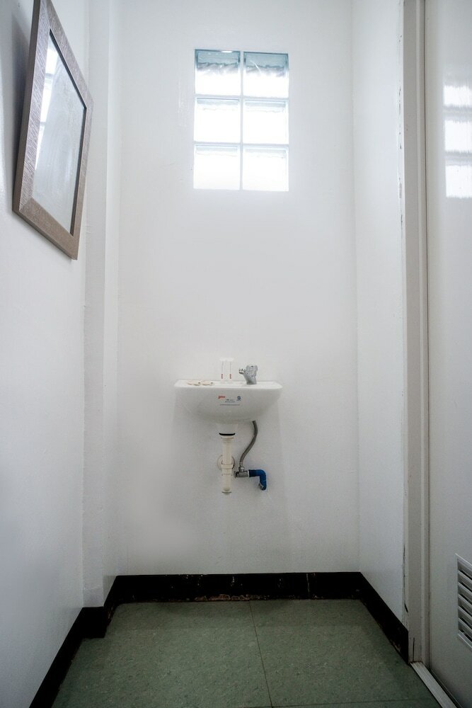 Фото Oyo 615 Cvp Hotel