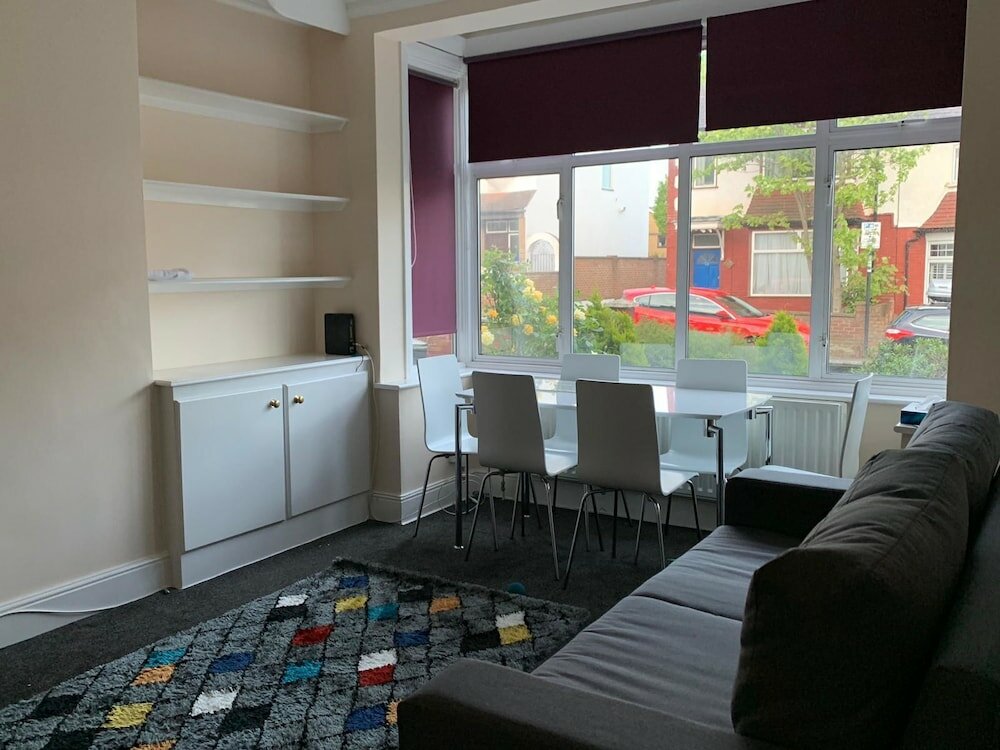 Фото Marble Apartments Tooting House