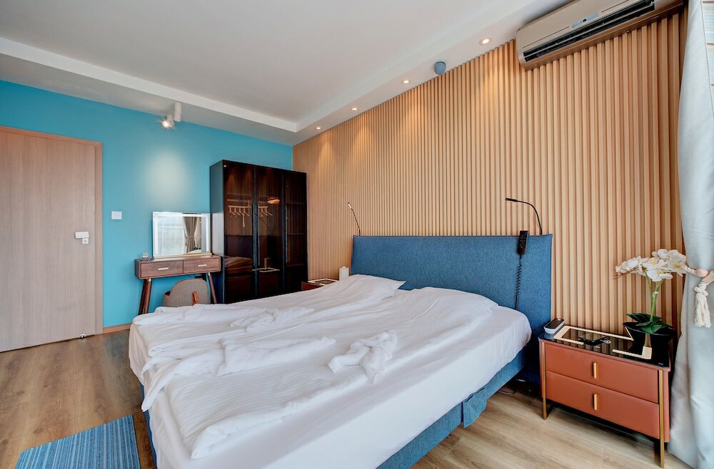 Фото Marty's Beachfront Smart Homes