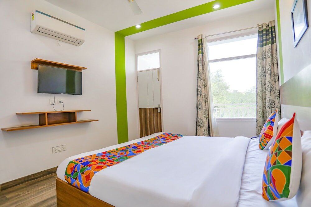 Фото Fabhotel Aravali Suites