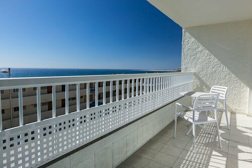 Гостиница Abora Interclub Atlantic by Lopesan Hotels