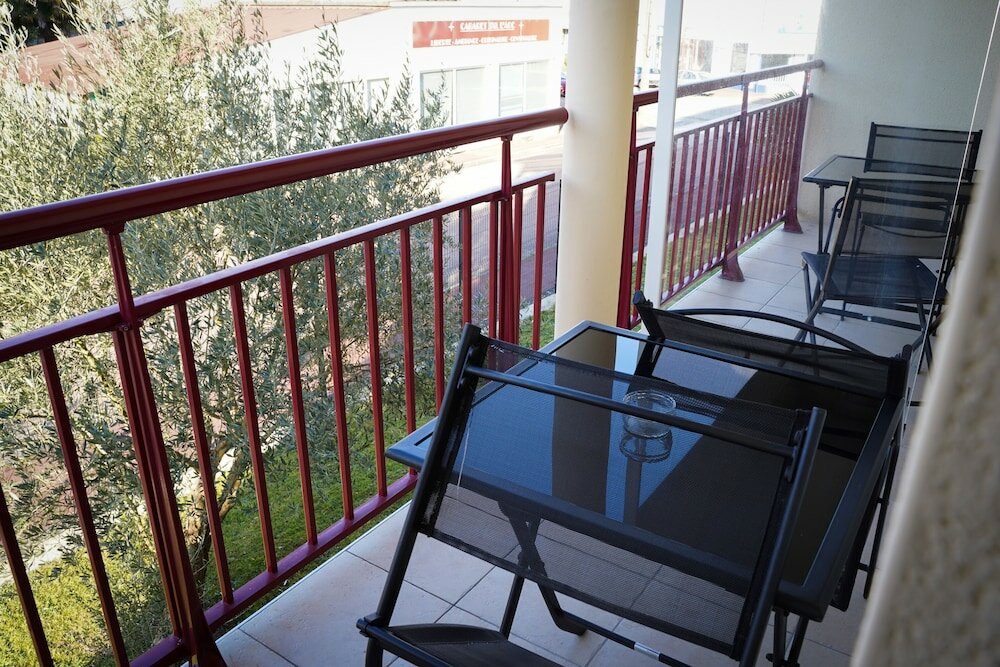 Фото Apparts Confort 87