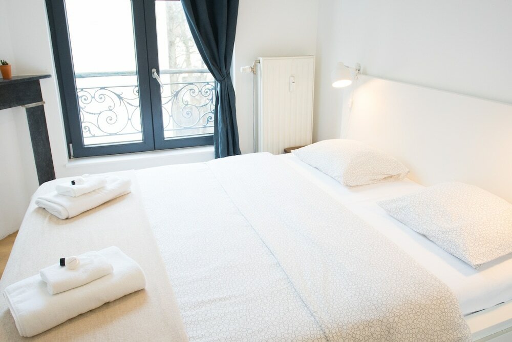 Фото Charming Triplex Near Avenue Louise