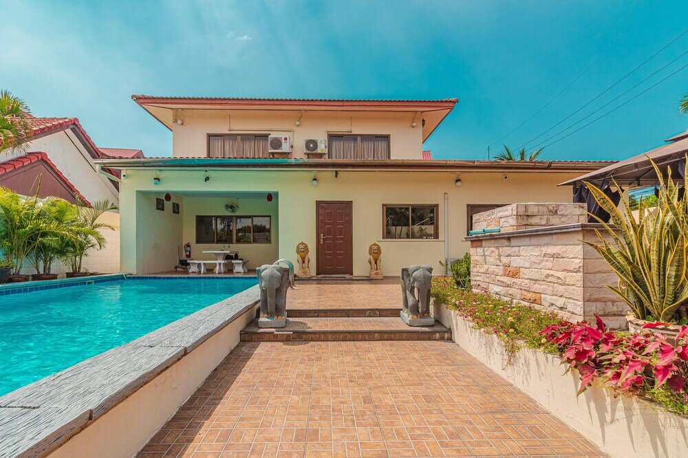 Фото Viewbor Villa - Pattaya Holiday House Walking Street