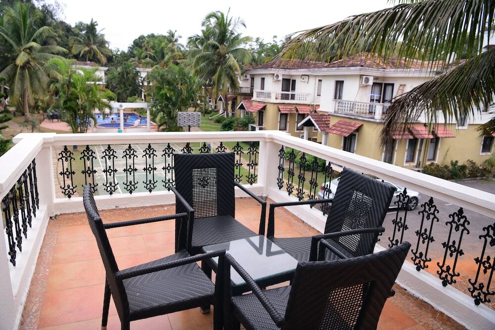 Фото White Square Nirvana, Parra