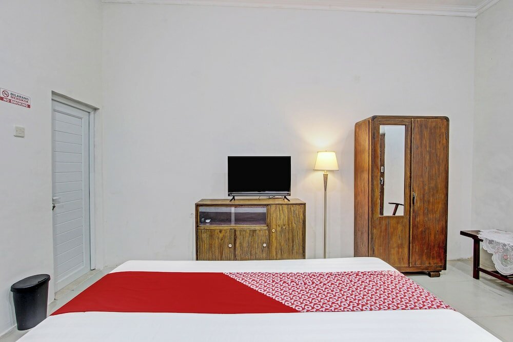 Фото Oyo 92757 Ndalem Pusponyidro Syariah