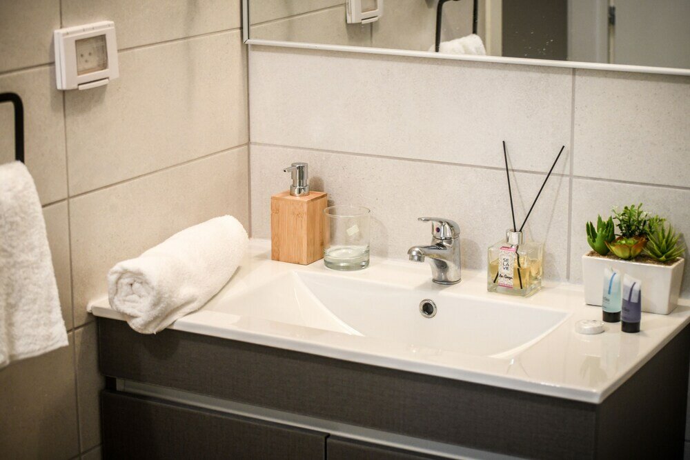 Фото Cozy Nest Apartment with balcony