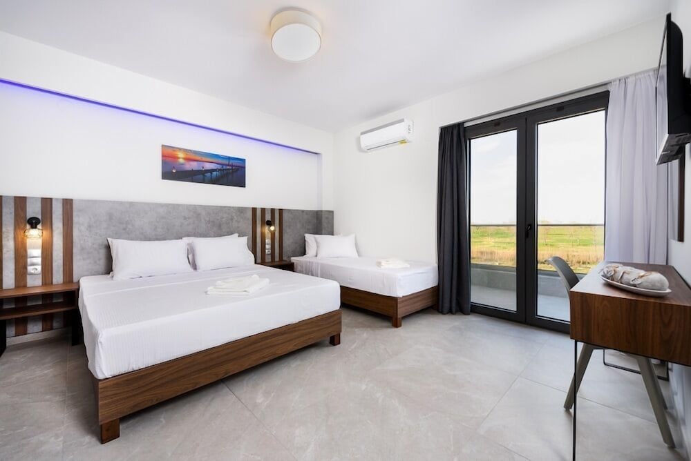 Фото Asteras Studios