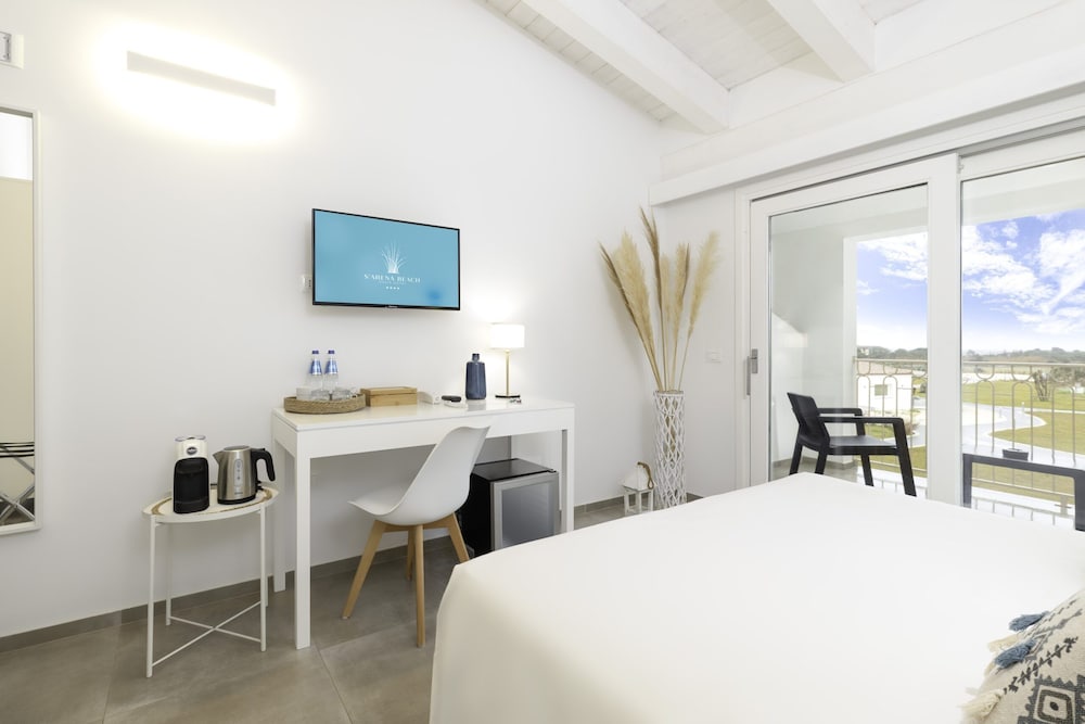 Фото Hotel S'Arena Beach