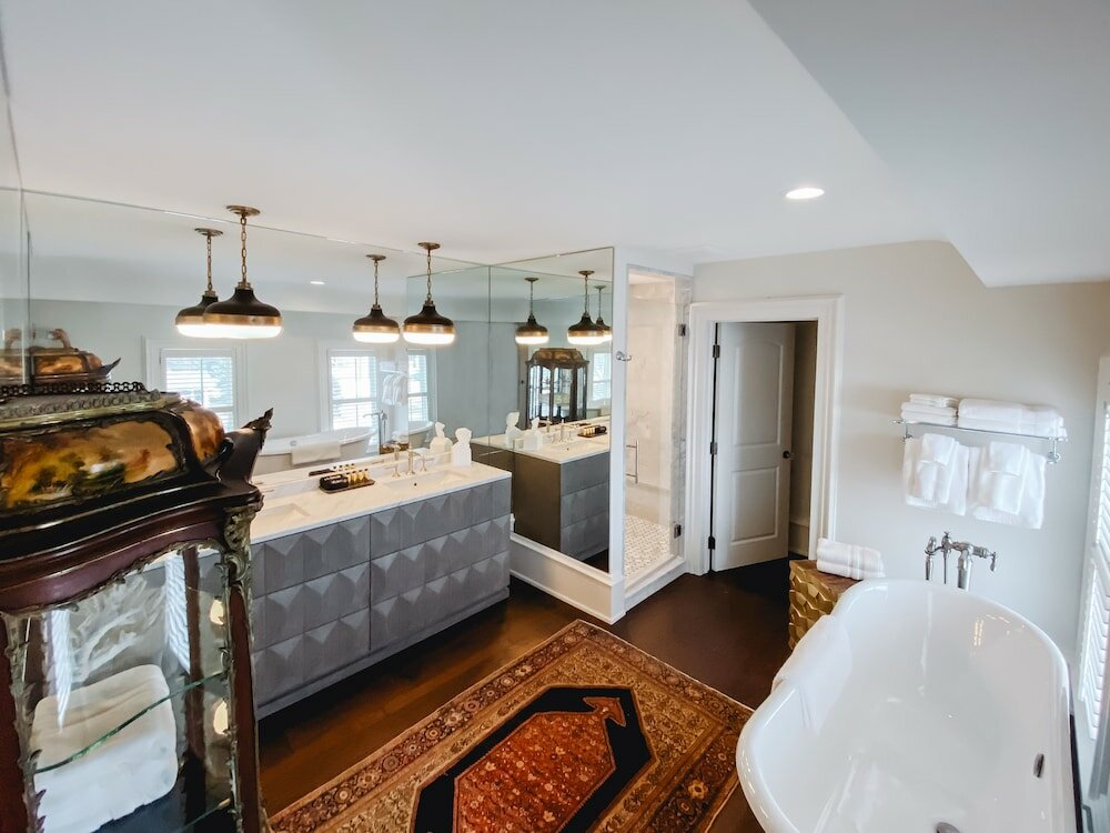 Фото The Lilley Mansion Bed & Breakfast