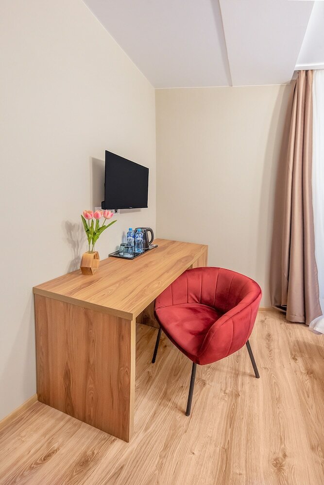 Фото Solo Grand Boshuri Hotel