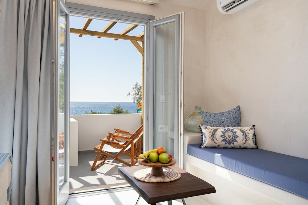 Фото Thousand Stars Suites & Rooms