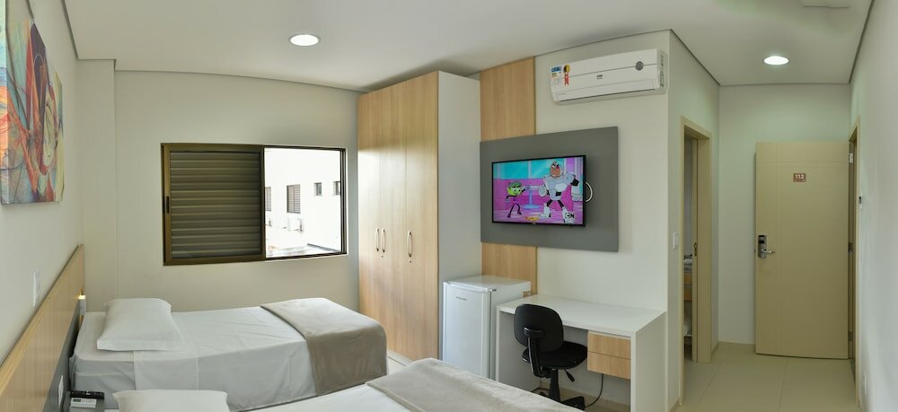 Фото Hotel Plaza Garden