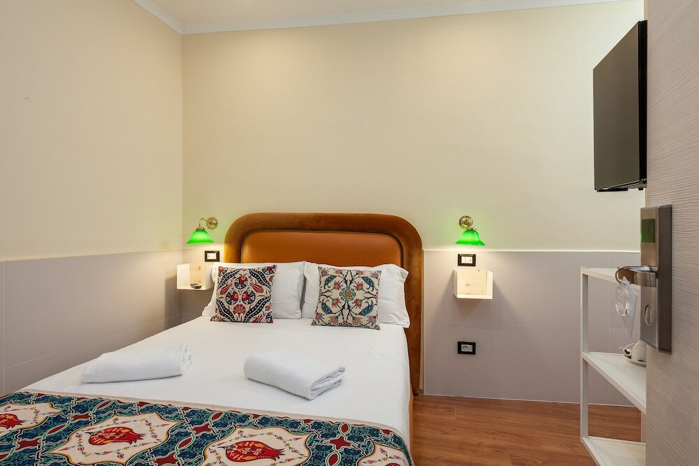 Фото Habitat Monti Rooms