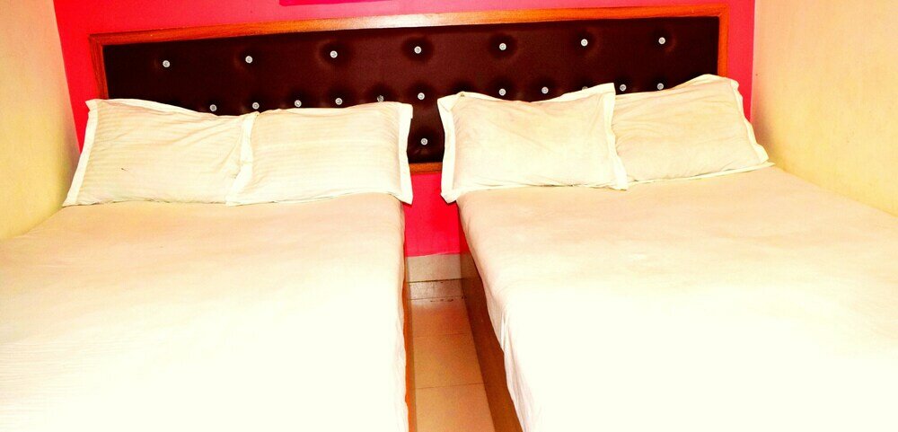 Фото Hotel East End