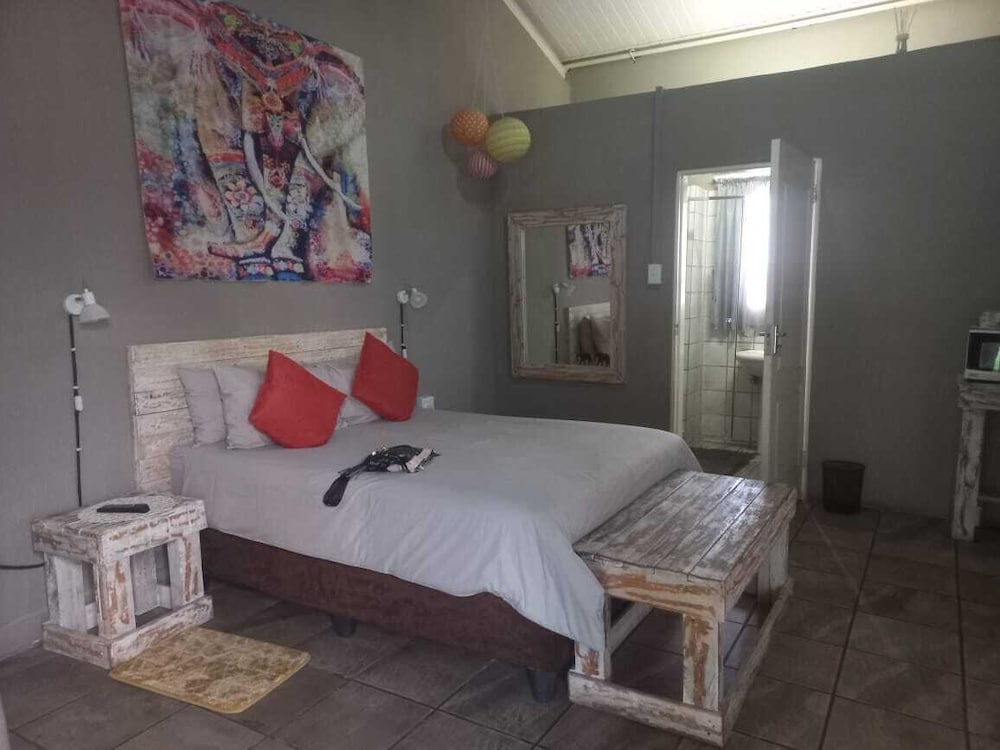 Фото отеля 2