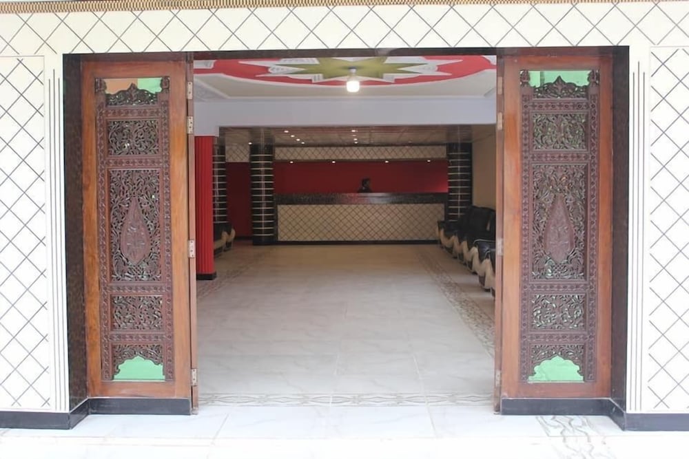 Фото Shahi Palace Guest House