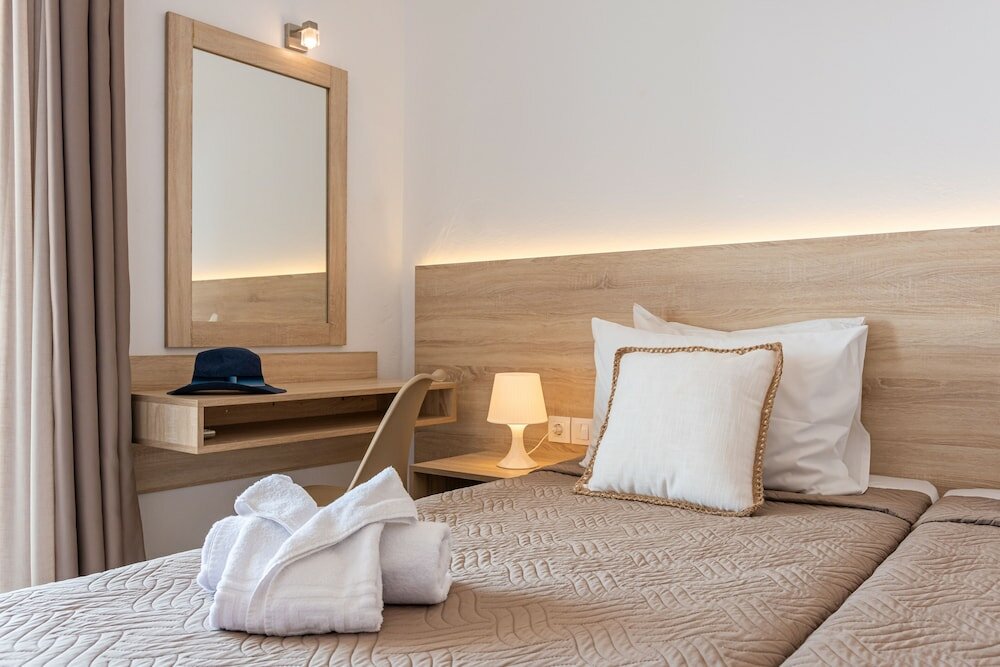 Фото Sunshine Seaside Hotel