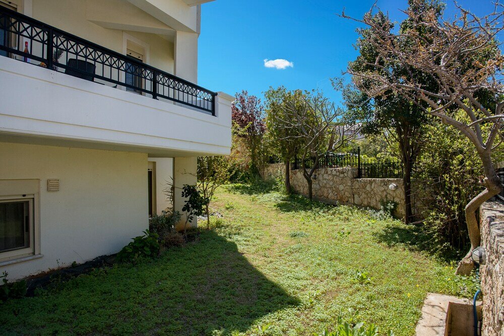 Фото Dione Apartment with Terrace near Kalathas beach