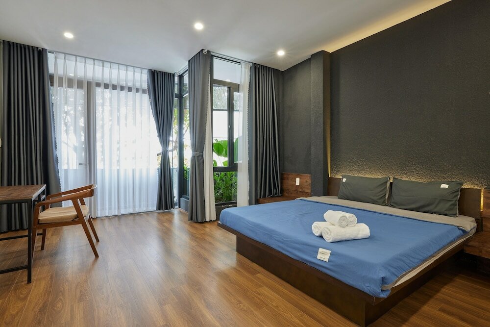 Фото The Garden Capsule Hotel