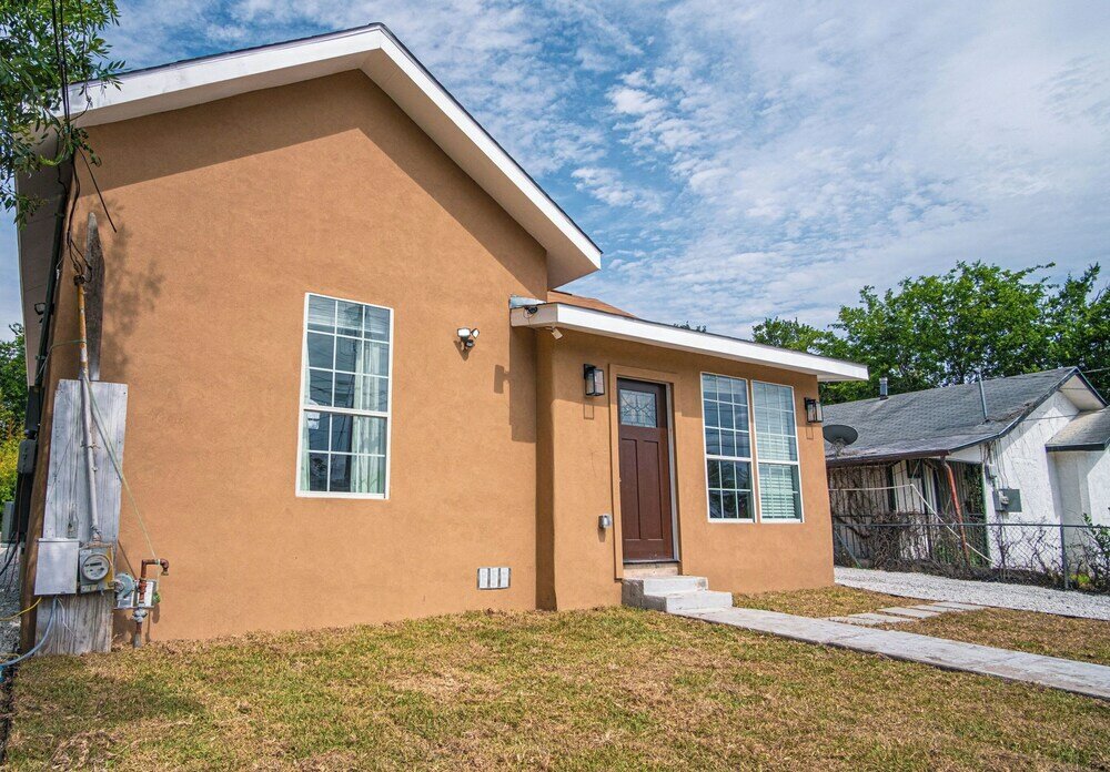 Фото Charming 3br/2ba Gem Close to Downtown Riverwalk