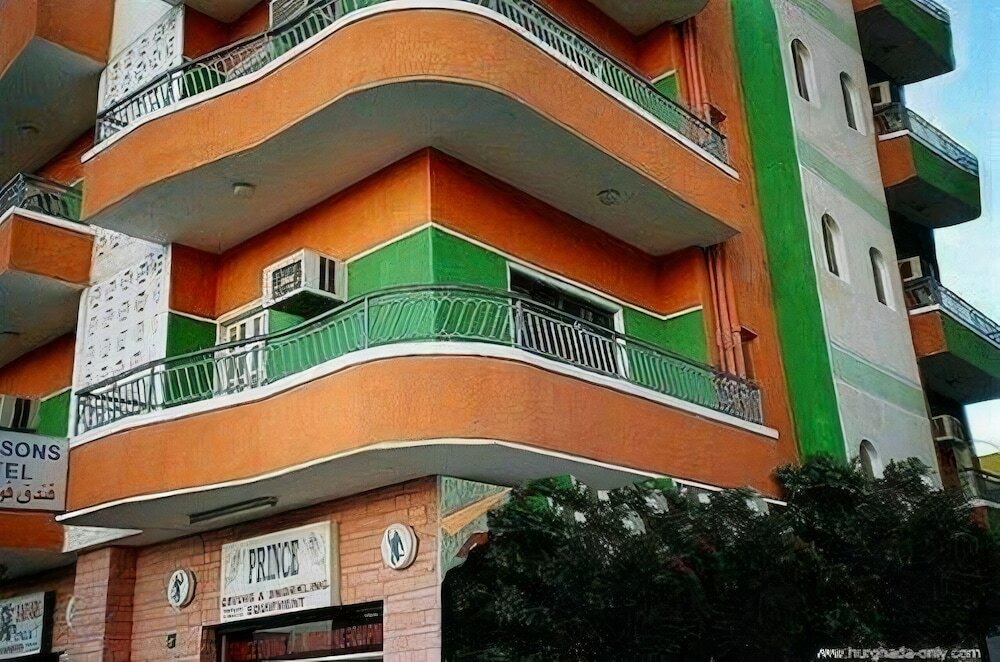 Фото Seasons Hotel