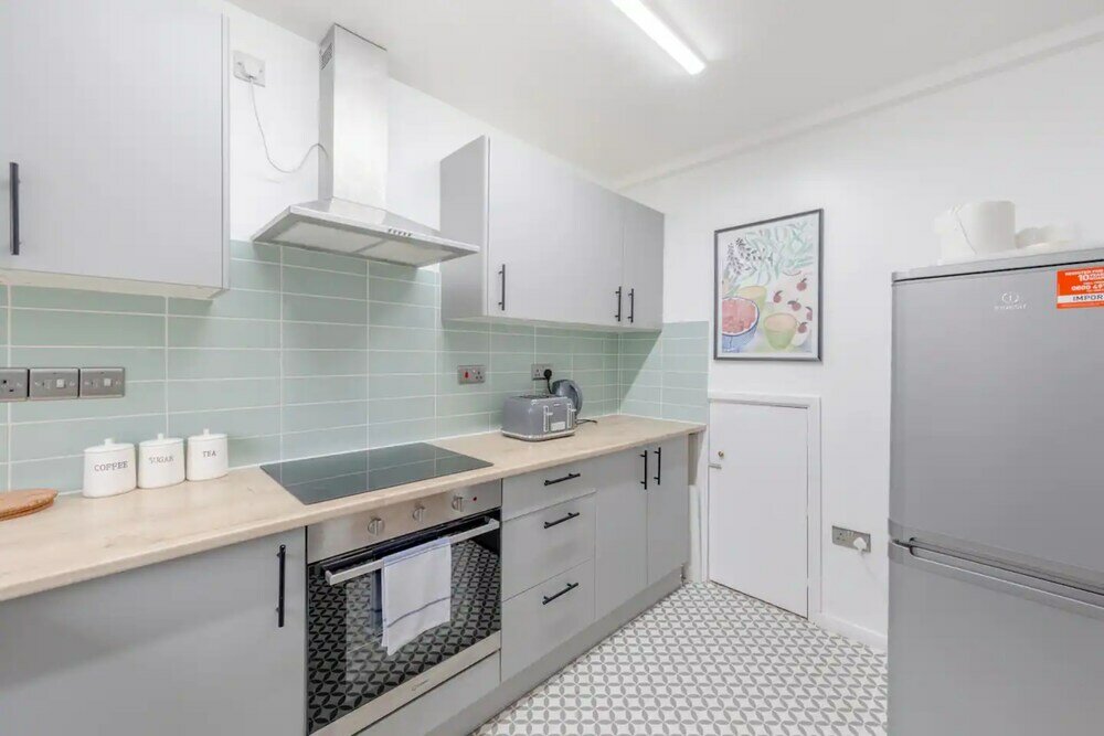 Фото Central 3 Bedroom House With Garden