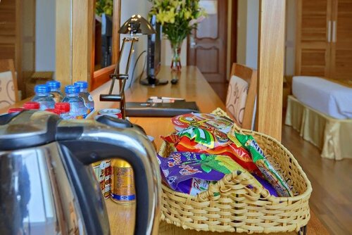 Гостиница Hoang Son Peace Hotel в Ниньбине