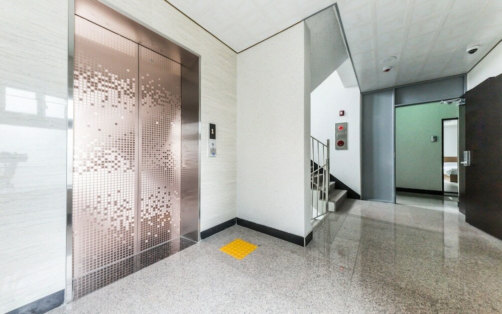 Фото Guro JS Hotel