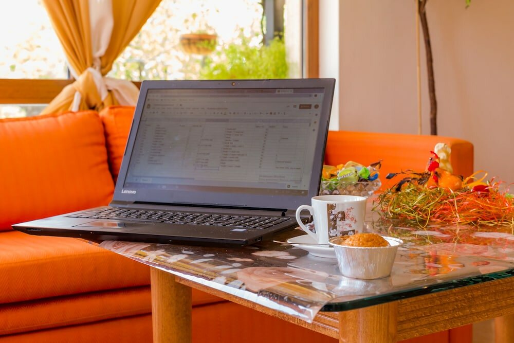 Фото 2 Bedroom Apartment in Dafinka Guest House