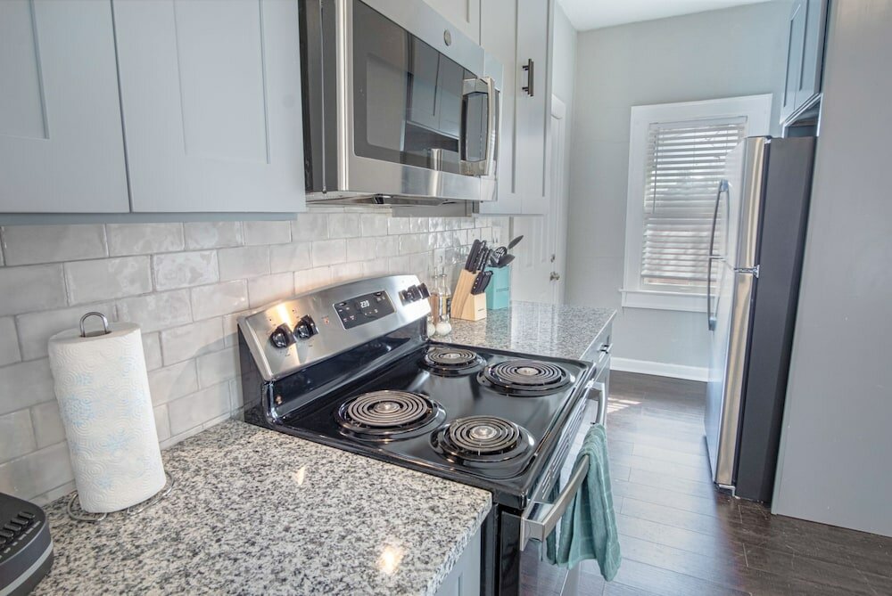 Фото Trendy 3 Br Prime Apt Near Downtown