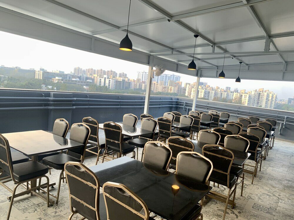 Фото StayBird - Fortune House Business Hotel