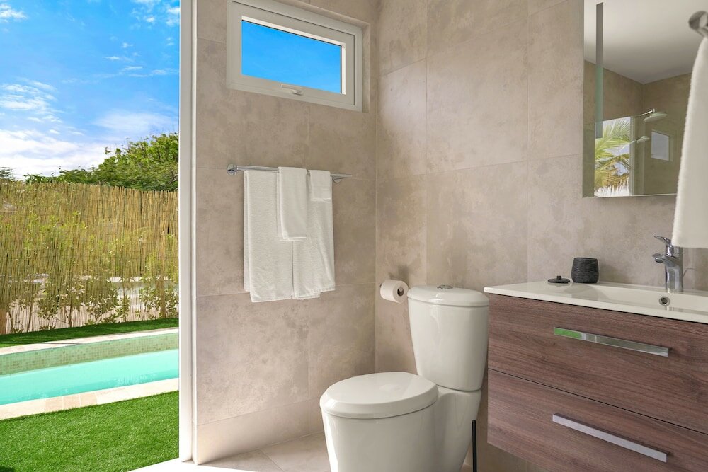 Фото Boca Catalina Modern Villa