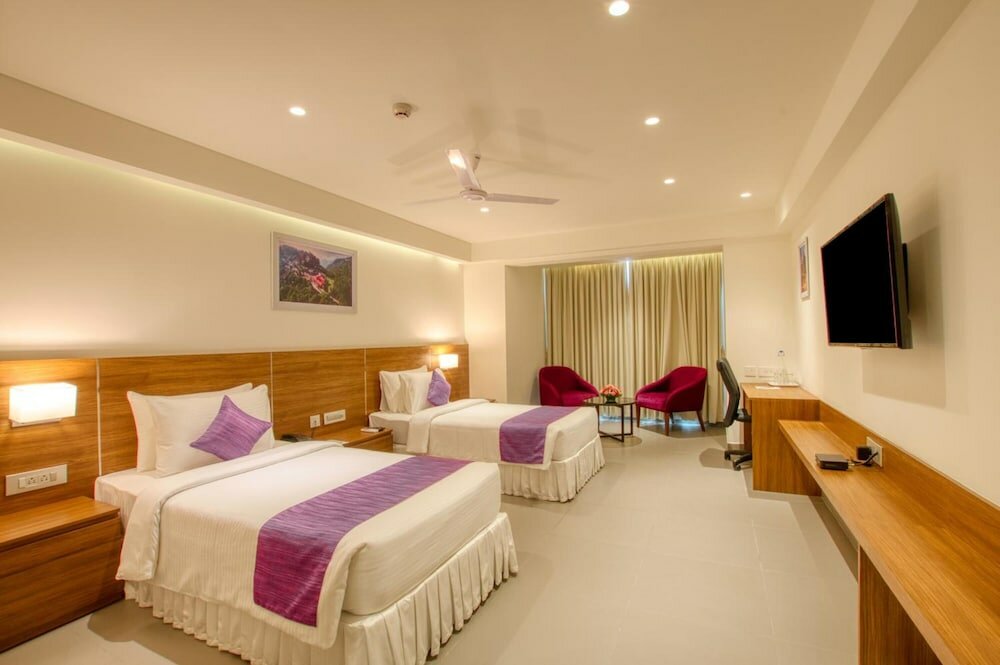 Фото Lilac Hotel 5th Block