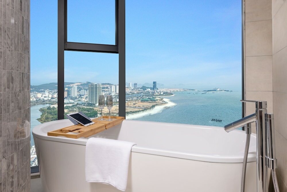 Фото A La Carte Ha Long Bay Managed by Taseco