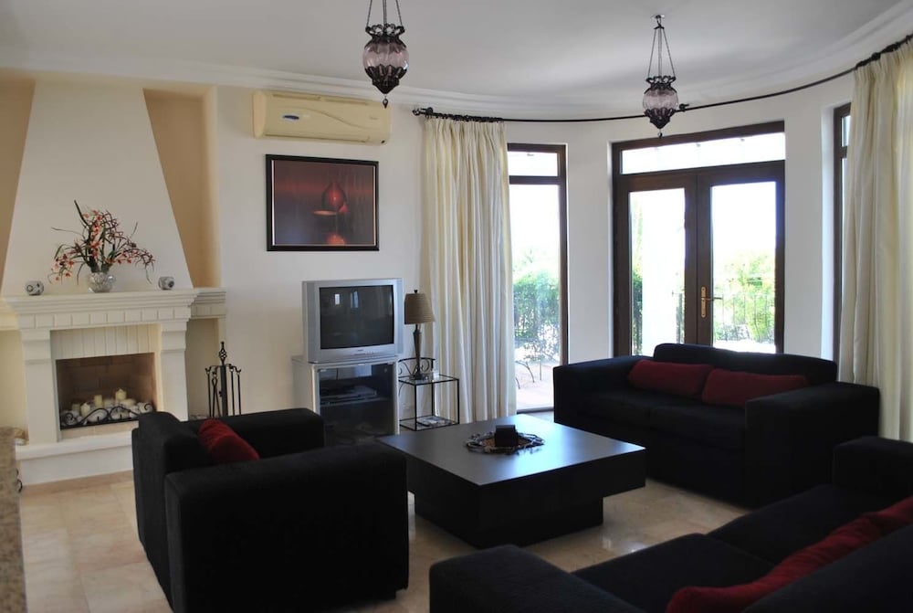 Фото Villa Sunset 4 by Amy Villas