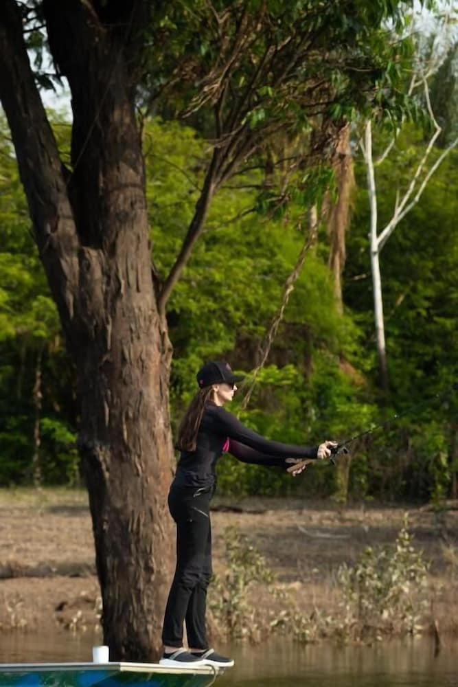 Фото Amazon Boto Lodge