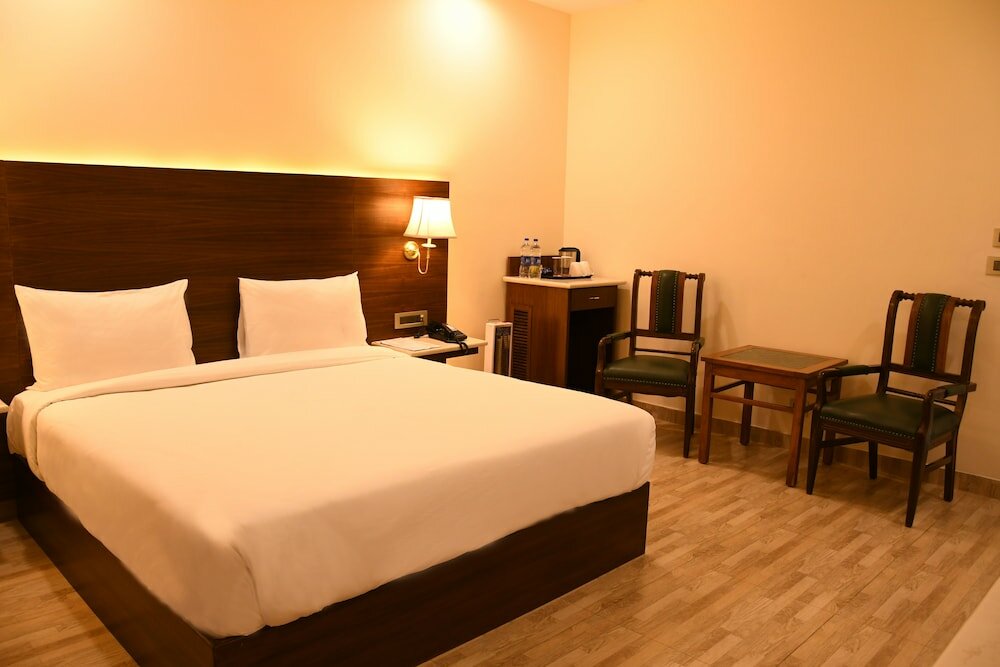 Фото Mastiff Villa Camellia - A Tea Estate Hotel