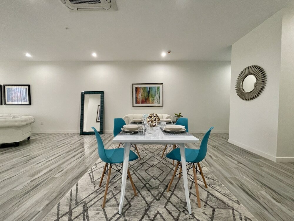 Фото The Cove - Condo Hotel - Perfect Location