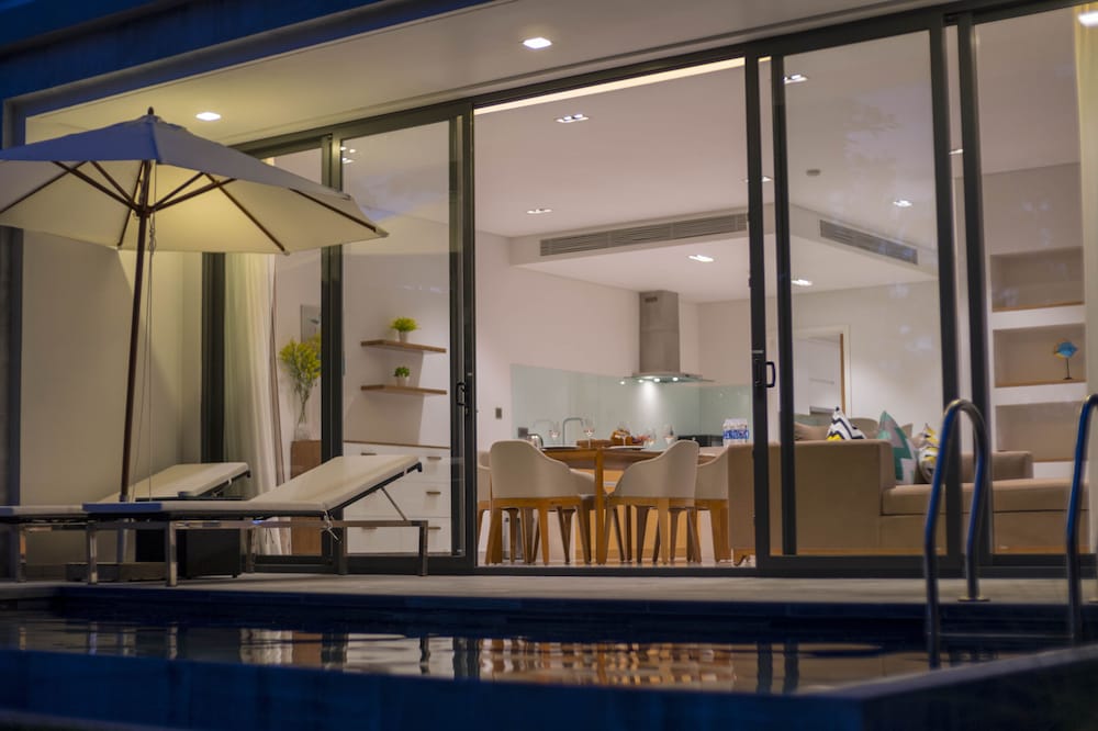 Фото Modern 4 Br villa-golf view for family