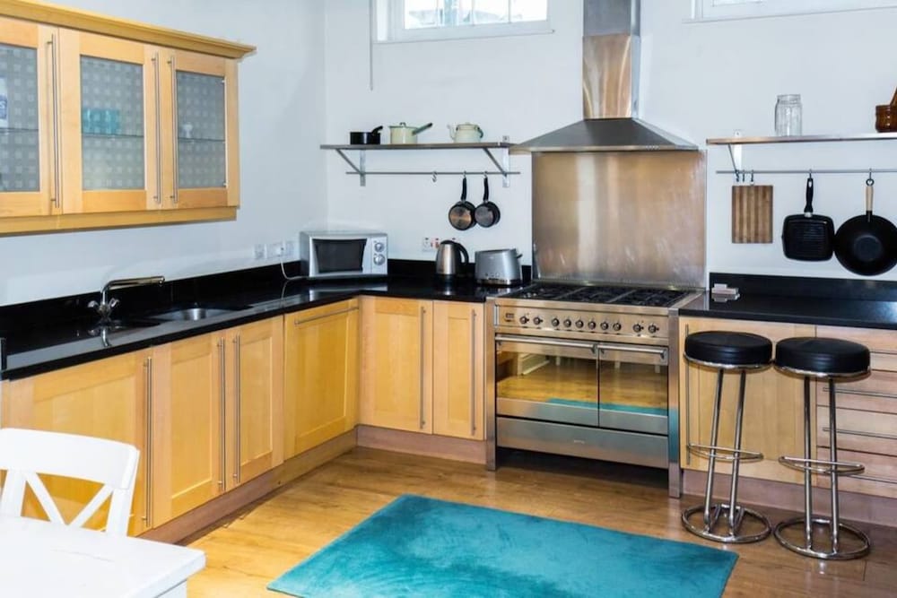 Фото Spacious Studio Near Trendy Shoreditch